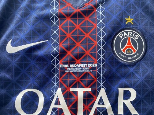 Maillot PSG Domicile 2025/26 Nike Officiel inclus Patch détail Final Budapest/Drapeau/Etoile