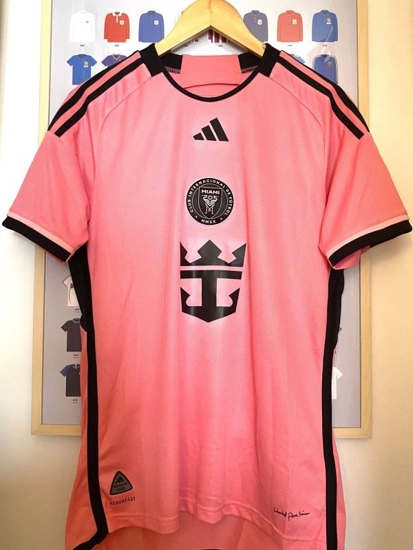 Maillot Adidas Authentic Inter Miami FC Home 20242025 Taille M RECTO Maillot Adidas Authentic Inter Miami FC Home 2024/2025 Taille M