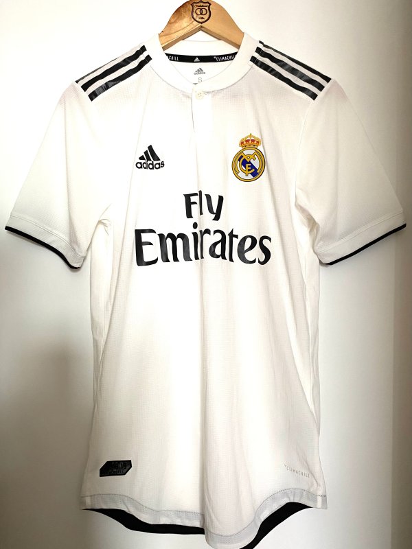 Maillot Adidas Real Madrid Authentic Home 2018/2019 Taille S