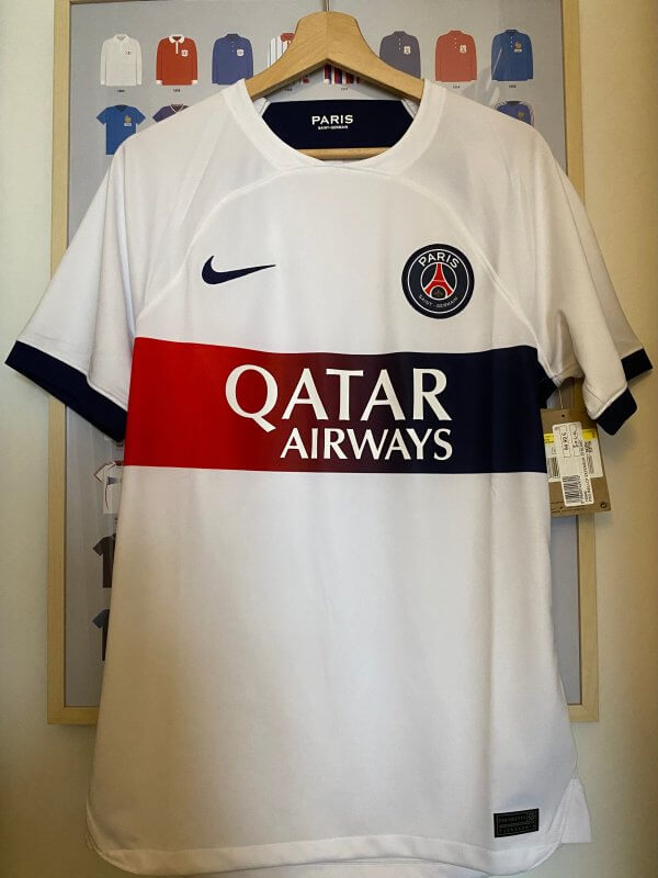 Maillot Nike Stadium PSG Away 2023/2024 Taille S Neuf avec étiquette